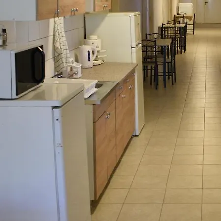 호스텔 Koezseg Oenkormanyzat - Ifjusagi Szallas 티하니