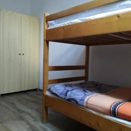 Koezseg Oenkormanyzat - Ifjusagi Szallas * 티하니