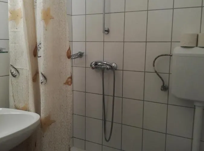 Koezseg Oenkormanyzat - Ifjusagi Szallas Auberge de jeunesse