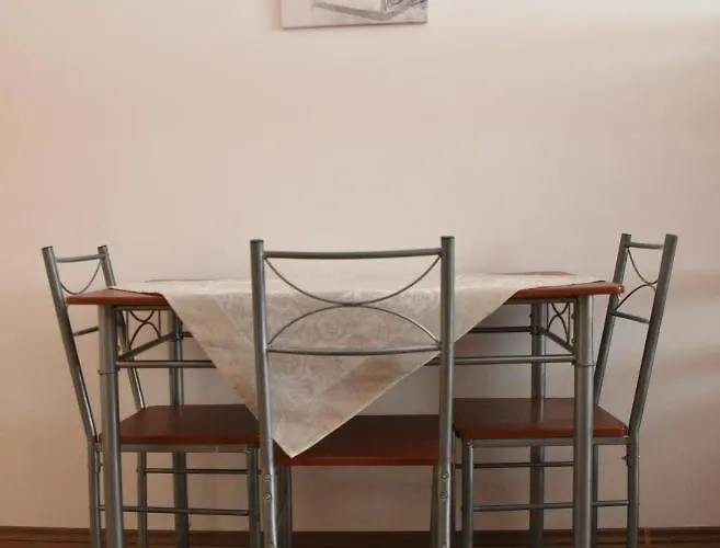 Koezseg Oenkormanyzat - Ifjusagi Szallas Hostel