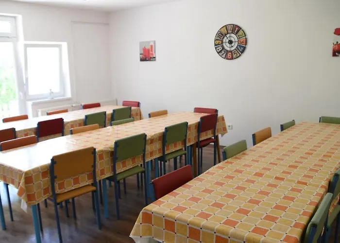 Hostel Koezseg Oenkormanyzat - Ifjusagi Szallas *