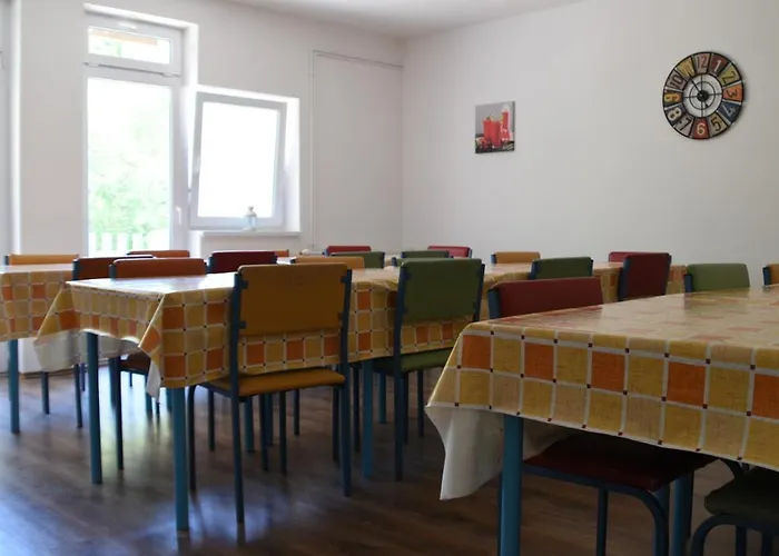 Koezseg Oenkormanyzat - Ifjusagi Szallas Auberge de jeunesse Tihany