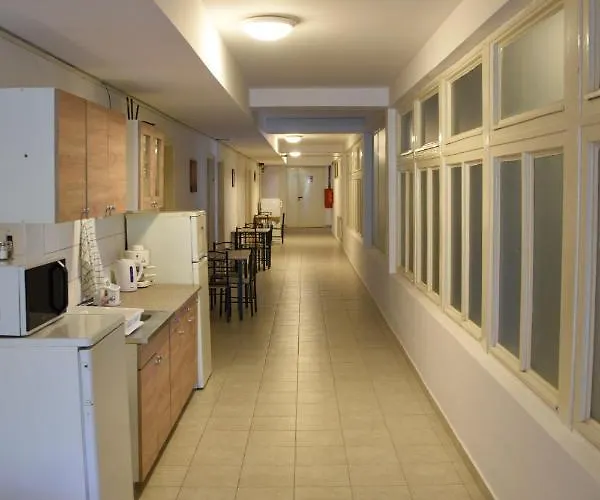 Koezseg Oenkormanyzat - Ifjusagi Szallas